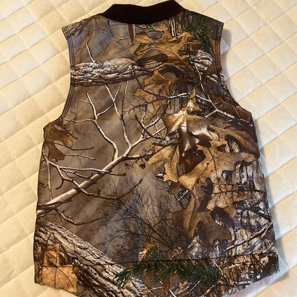 Carhart Camo Vest size 6 - Picture 3 of 3